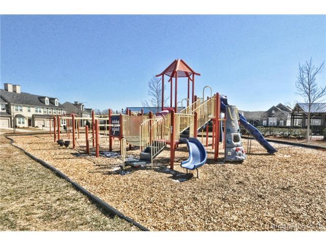 Building Photo - 5820 Kirkwynd Commons Dr