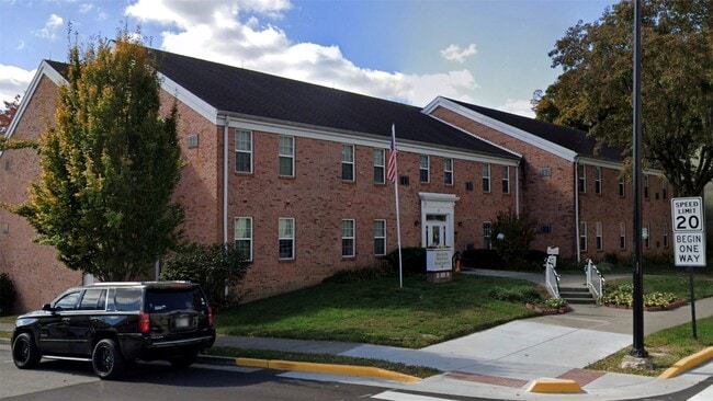 Primary Photo - 101 W 2nd St