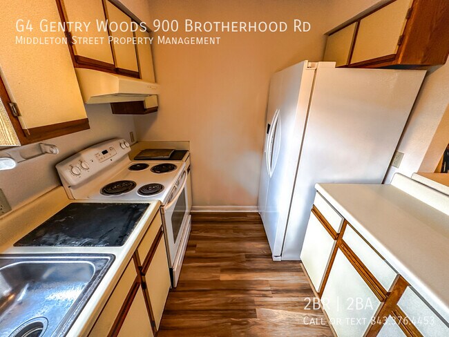 Building Photo - 900 Brotherhood Rd