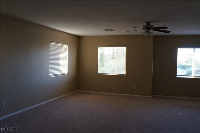 Building Photo - 235 Crooked Tree Dr