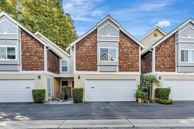 Primary Photo - Elegant 3-Bedroom Home with Modern Upgrade...