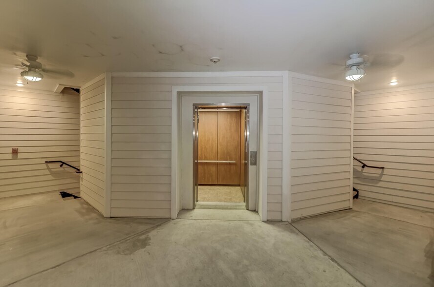 Elevator: from parking garage to your floor - 1755 Central Park Rd