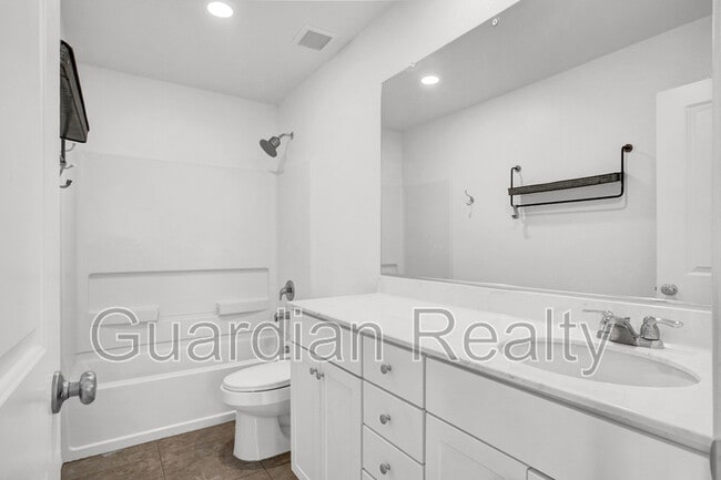 Building Photo - 11070 Neets Bay St