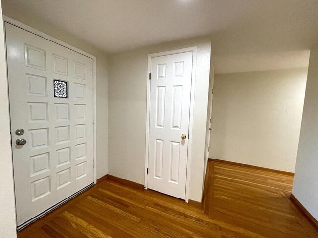 Building Photo - 4876 Springdale Dr