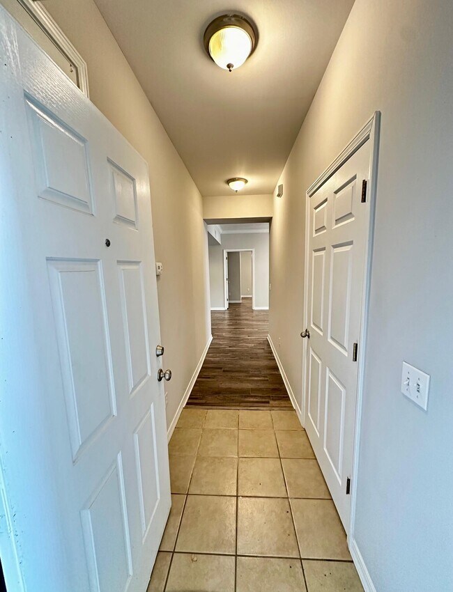 Building Photo - 2154 Whispering Pines Blvd