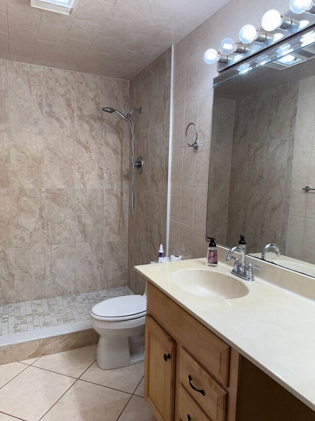Building Photo - Meadowood gated community