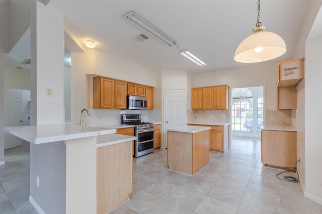 Building Photo - 12214 Meadow Ln Ct