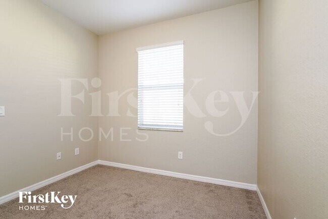 Building Photo - 3501 E Hampton Cir