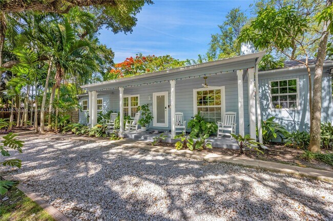 Building Photo - 5023 SW 59th Ave