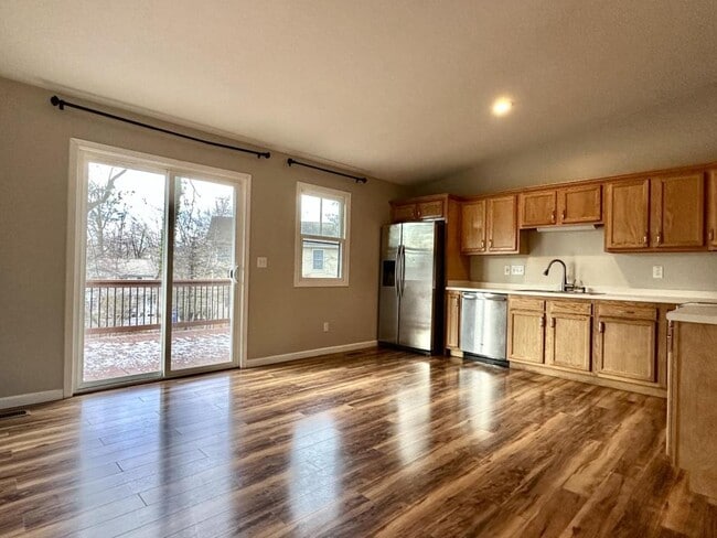 Building Photo - 15 Sand Hill School Rd