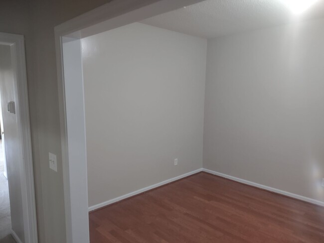 Building Photo - ****MOVE IN SPECIAL****Two Story, Five Bed...