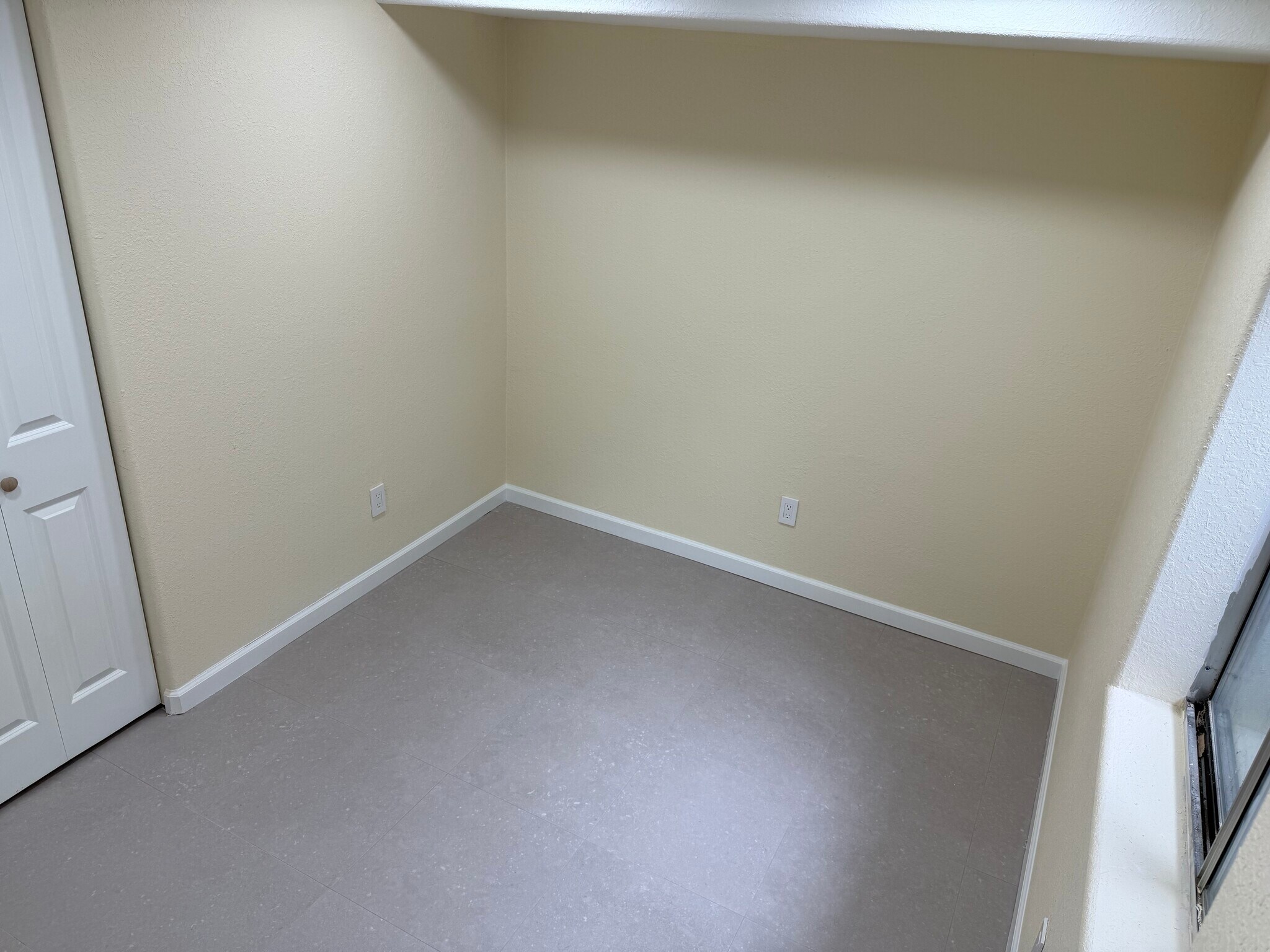 Basement bedroom 1 - 2675 S University Blvd