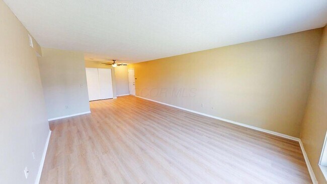 Building Photo - 2064 Park Run Dr