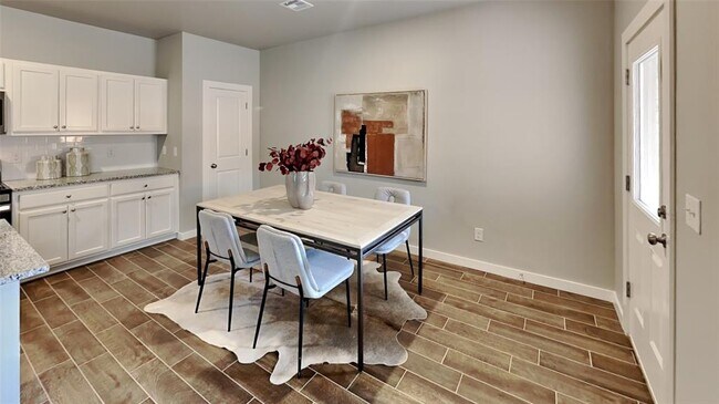 Building Photo - 17024 Buck Cir