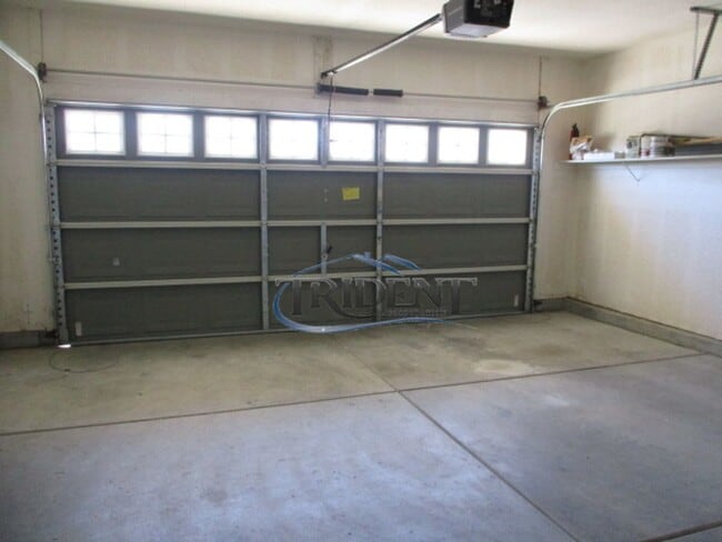 Building Photo - Beautiful 2 story Yuba City home