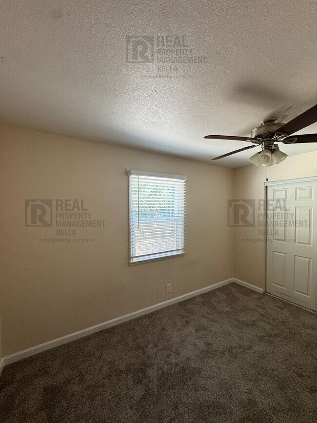 Building Photo - Charming, Updated, and Move-In Ready — A L...