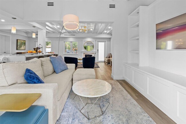 Building Photo - 90 NE 106th St