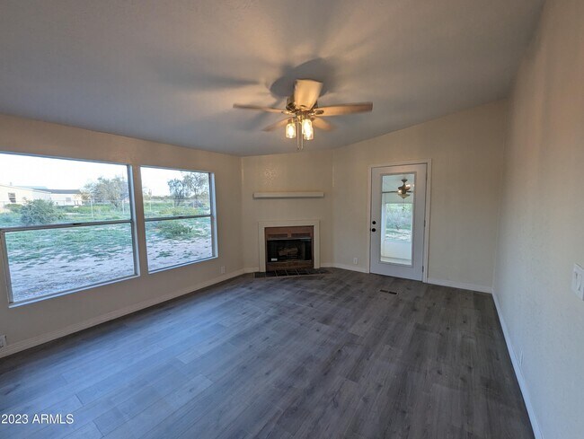 Building Photo - 22455 N Royd Rd
