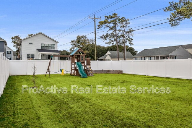 Building Photo - 9575 14th Bay St