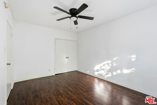 Building Photo - 1475 S Wooster St