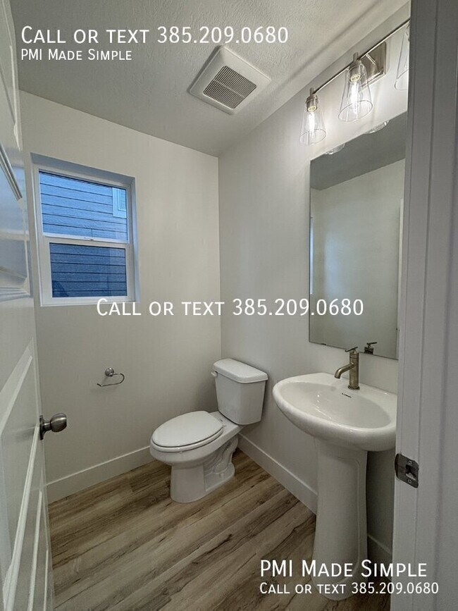 Building Photo - 4009 W 1180 N