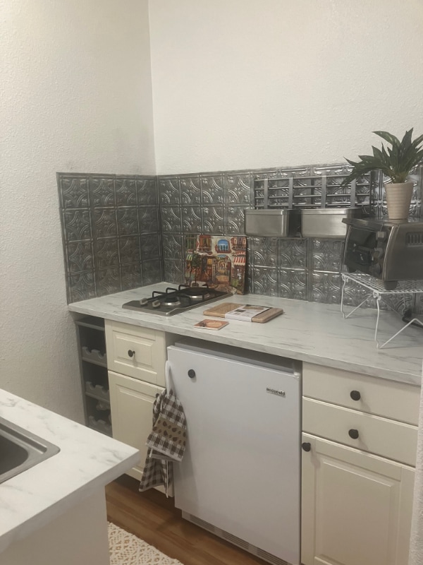 Building Photo - 190 Lubeck Rd