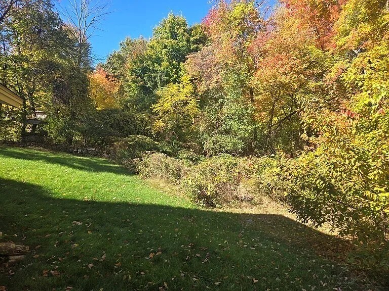 Building Photo - 222 Primrose Hill Rd