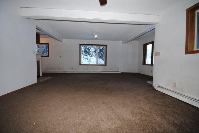 Building Photo - 795 Keeling Rd