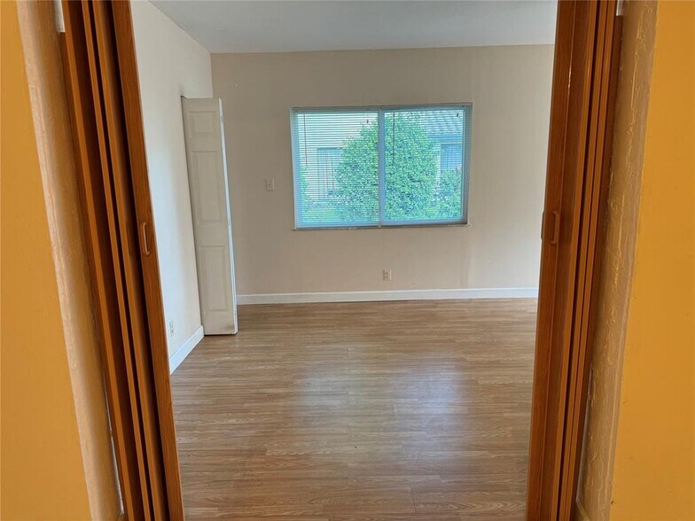 Building Photo - 11461 NW 38th St