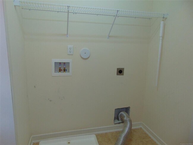 Building Photo - 3215 Kenton Ct