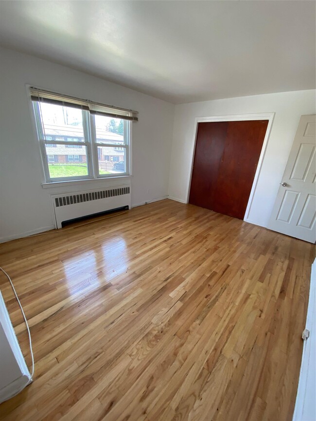 Building Photo - 232 Frederick Ave