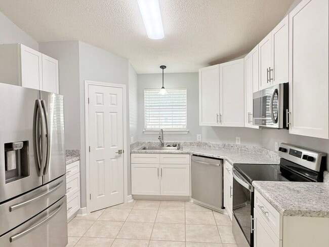 Building Photo - 4219 Crosswind Dr