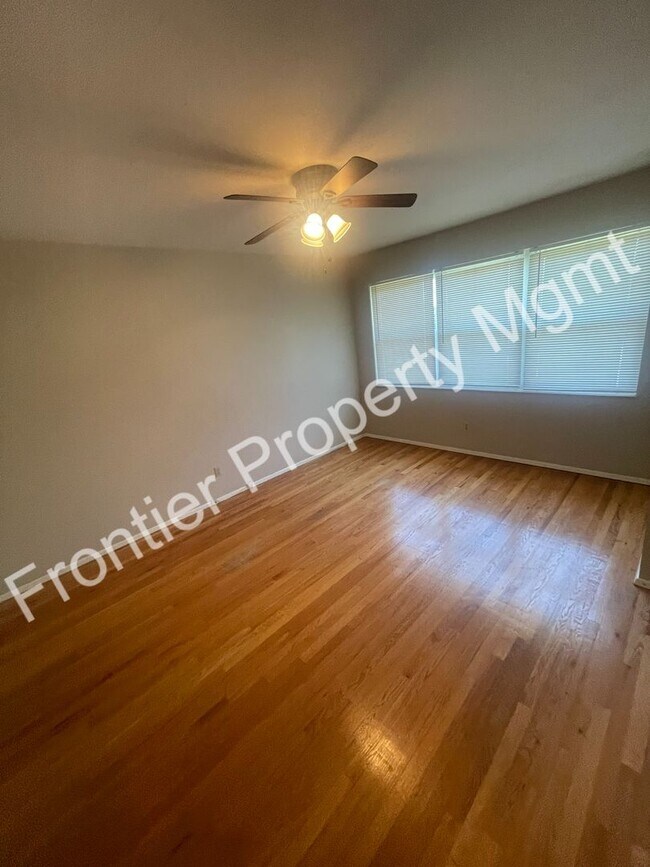 Building Photo - Coming Soon!! Quiet Affton 1bd/1ba Apartment!