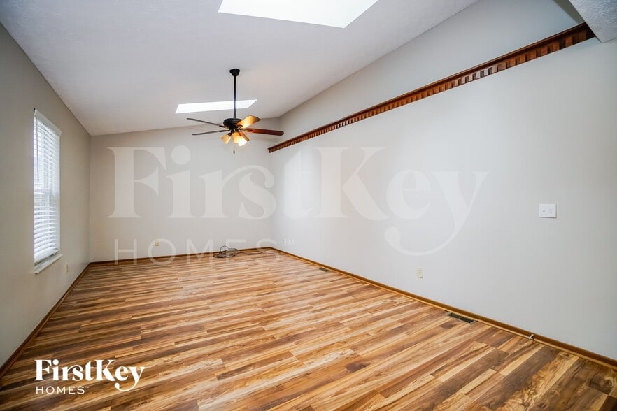 Building Photo - 1904 Little Water Dr