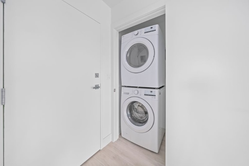 Building Photo - 32 NW 14th Ave