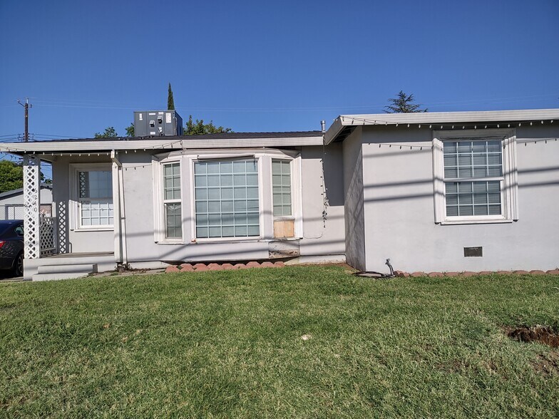 Building Photo - 6340 Watt Ave