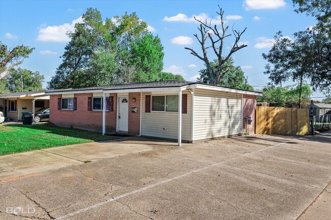 Building Photo - 4BD/2BA home in South Bossier