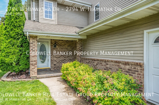 Building Photo - 2794 W Hiawatha Dr