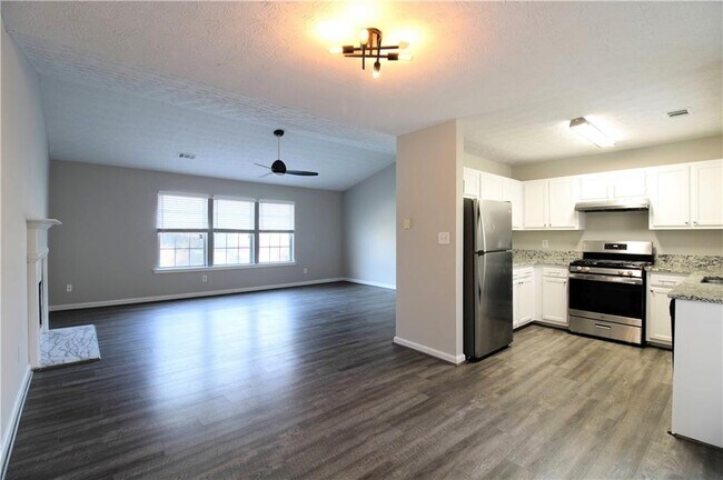 Building Photo - 2363 Mills Bend