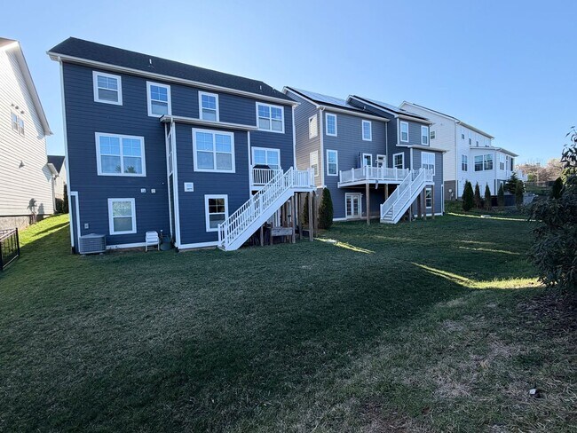 Building Photo - 1078 Delphi Ln