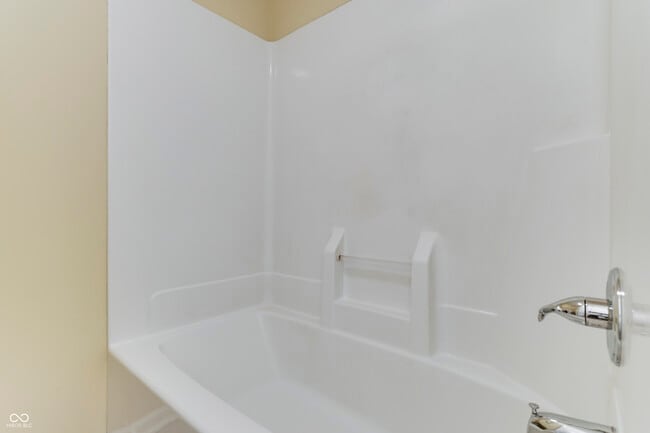 Building Photo - 6028 Wildcat Dr