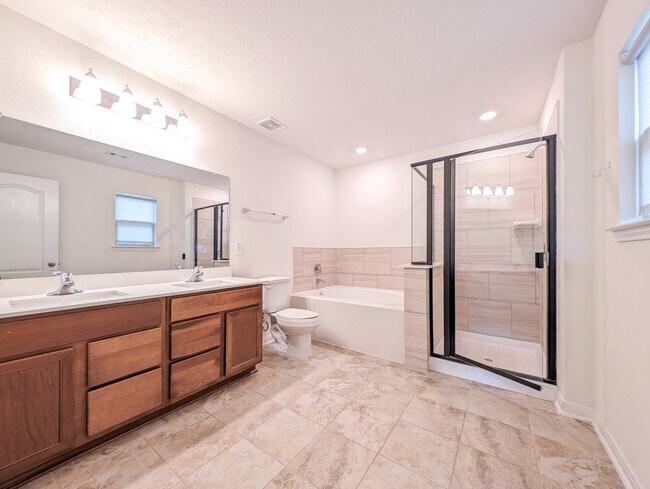 Building Photo - 20647 Teakwood Fields Ln