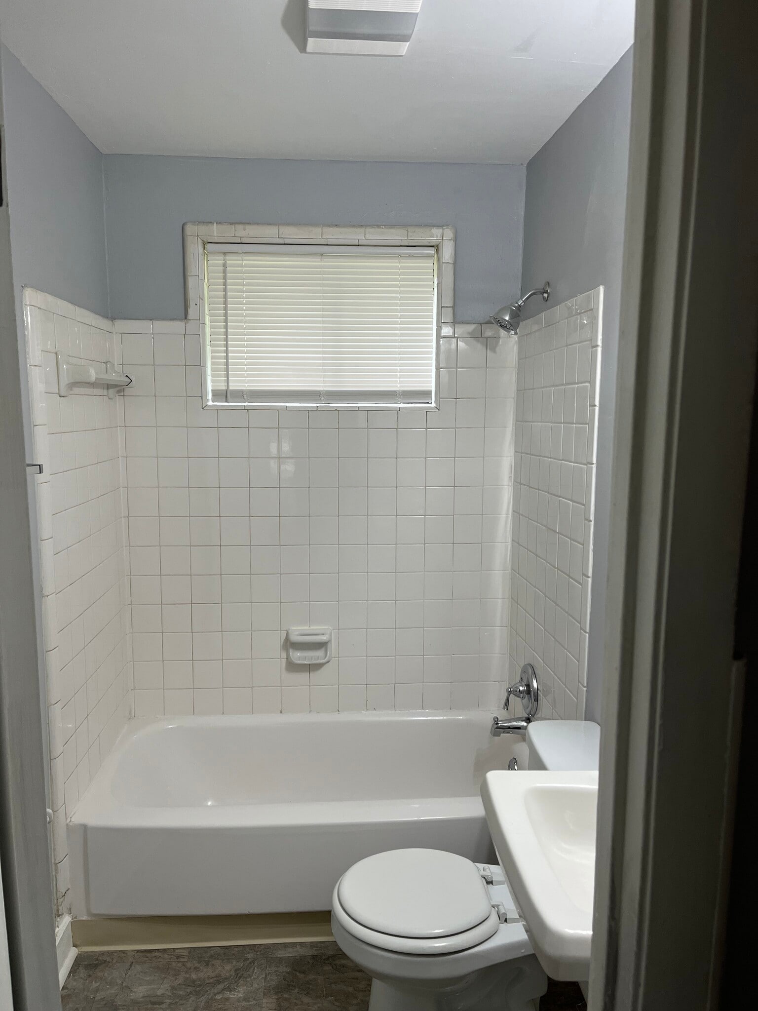 Building Photo - 2437 Herman St