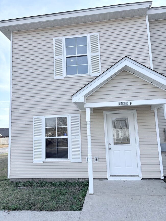 Building Photo - 1522 mclemore st