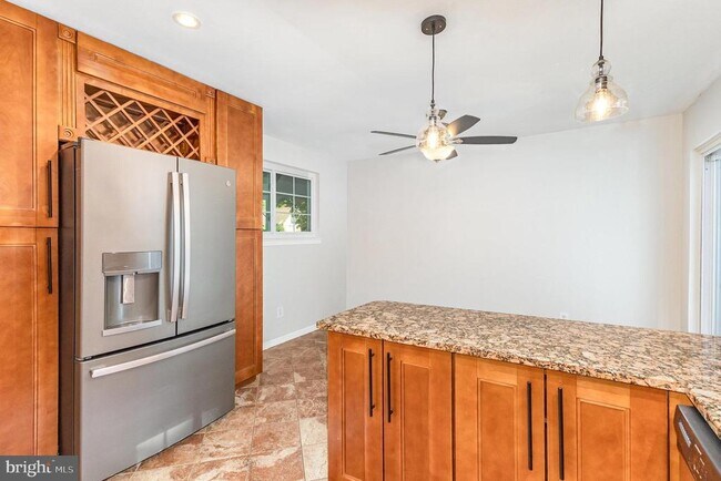 Building Photo - 8411 Derby Ct