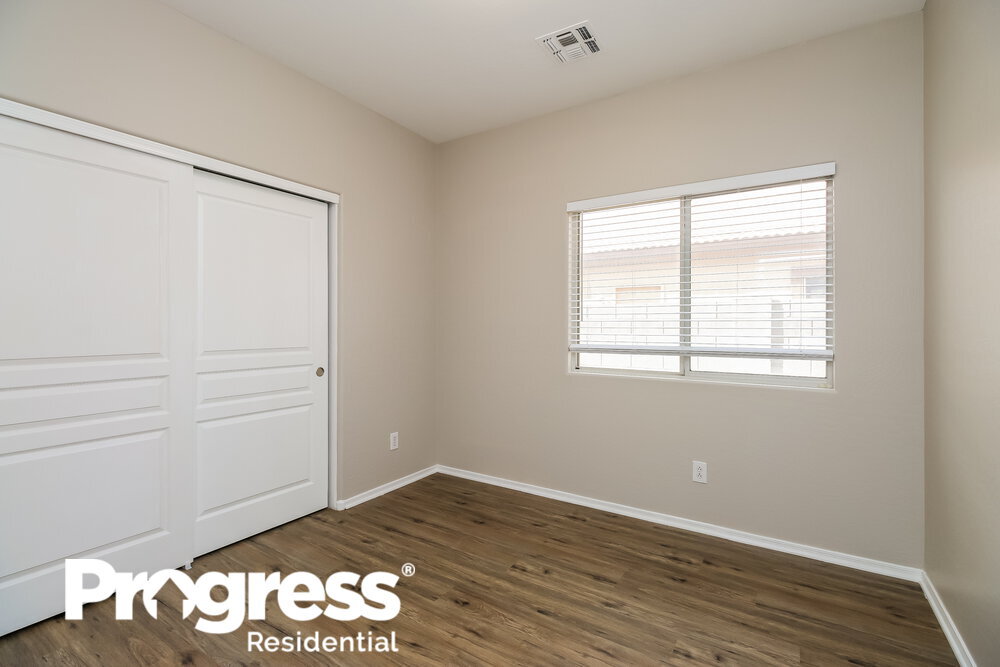 Building Photo - 1958 E Dublin St