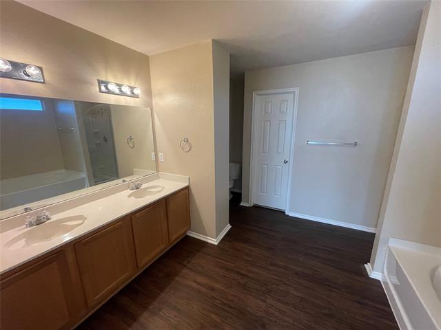 Building Photo - 1015 Graystone Dr