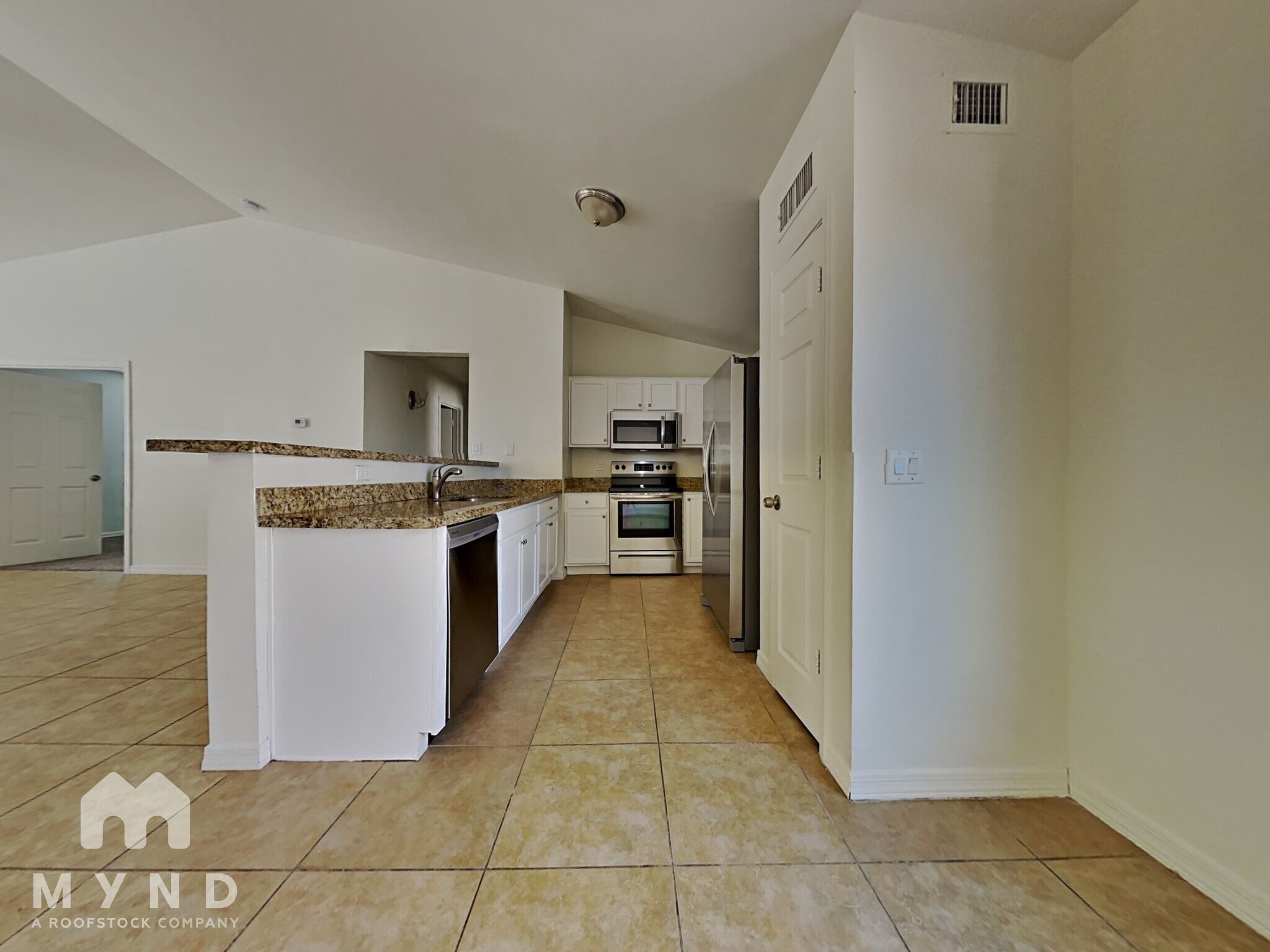 Building Photo - 3005 N 89th Dr