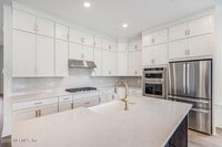 Building Photo - 174 Pine Leaf Dr