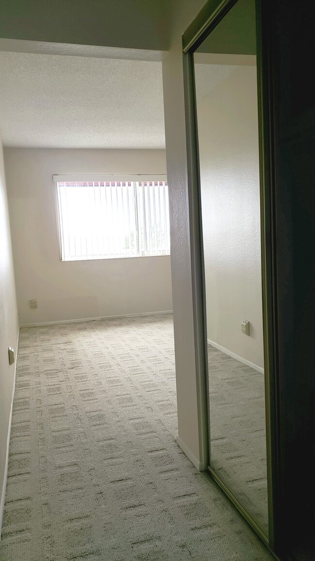 Building Photo - 27783 Zircon